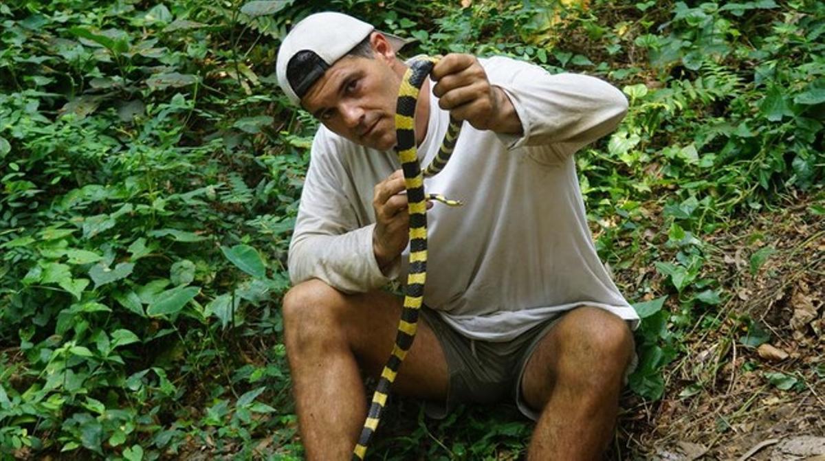 L’aventurer Frank de la Jungla, en una imatge del seu programa ’Wild Frank’. L’aventurer Frank de la Jungla, en una imatge del seu programa ’Wild Frank’.