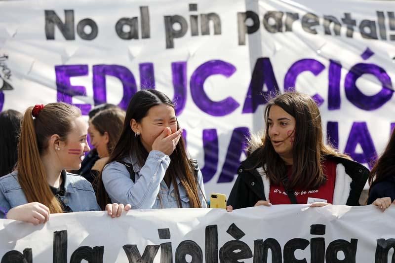Manifestación de los estudiantes en Valencia contra el pin parental