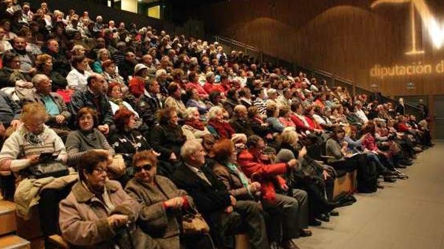 Gala anual de las aulas activas de mayores en la Diputación