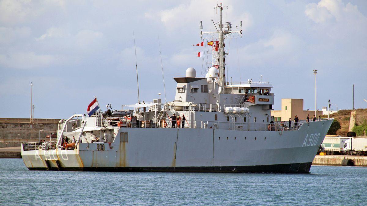 Die Mercuur ankert im Hafen von Palma.