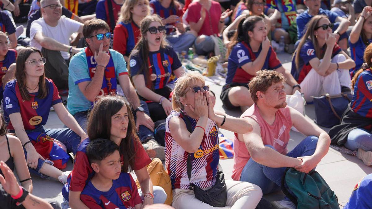 Ambiente en Barcelona por la  final de la Champions femenina Barça-Arsenal