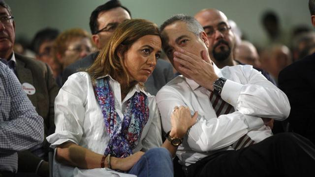 Carme Chacón y Pere Navarro en un mitin del PSC en La Farga de l'Hospitalet.