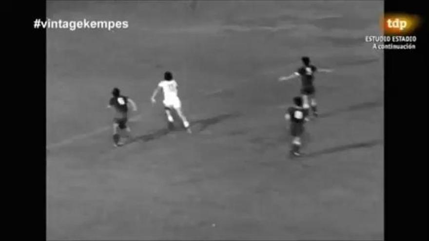 Se cumplen 41 años del debut de Kempes con el Valencia CF