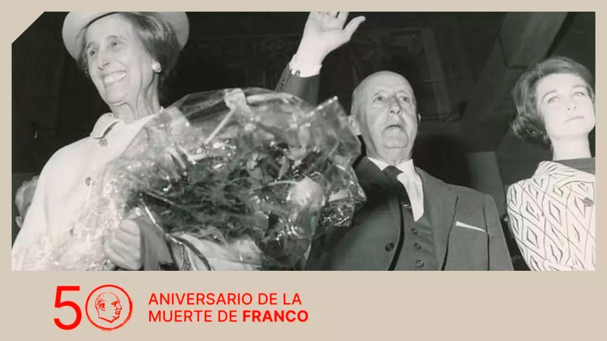 Francisco Franco acompañado por su esposa, Carmen Polo y la princesa de España doña Sofía, en un momento de la XIII Demostración Sindical celebrada en el Estadio Santiago Bernabéu con motivo de la festividad de San José Obrero.