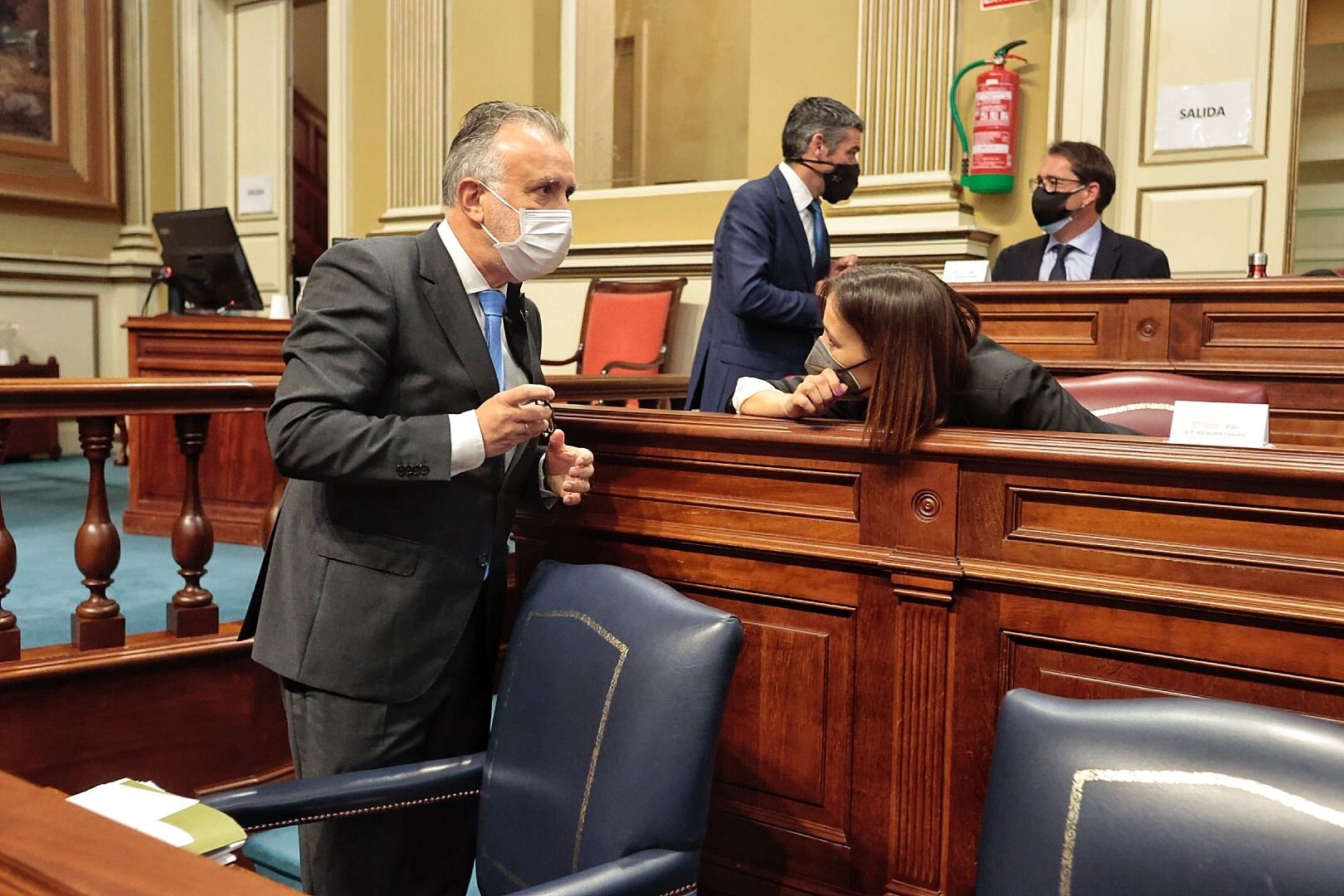 Pleno en el Parlamento de Canarias (23/02/21)