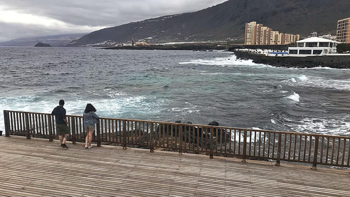 El emisario submarino comarcal se ubica en el entorno del Charco de la Araña, en la costa de Los Silos.