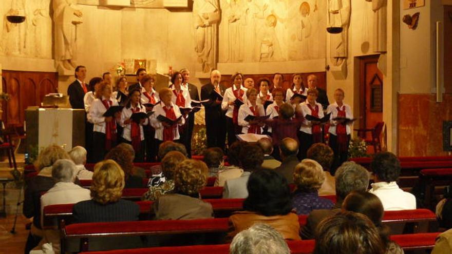 Los integrantes de «La Fuentina», durante el recital.