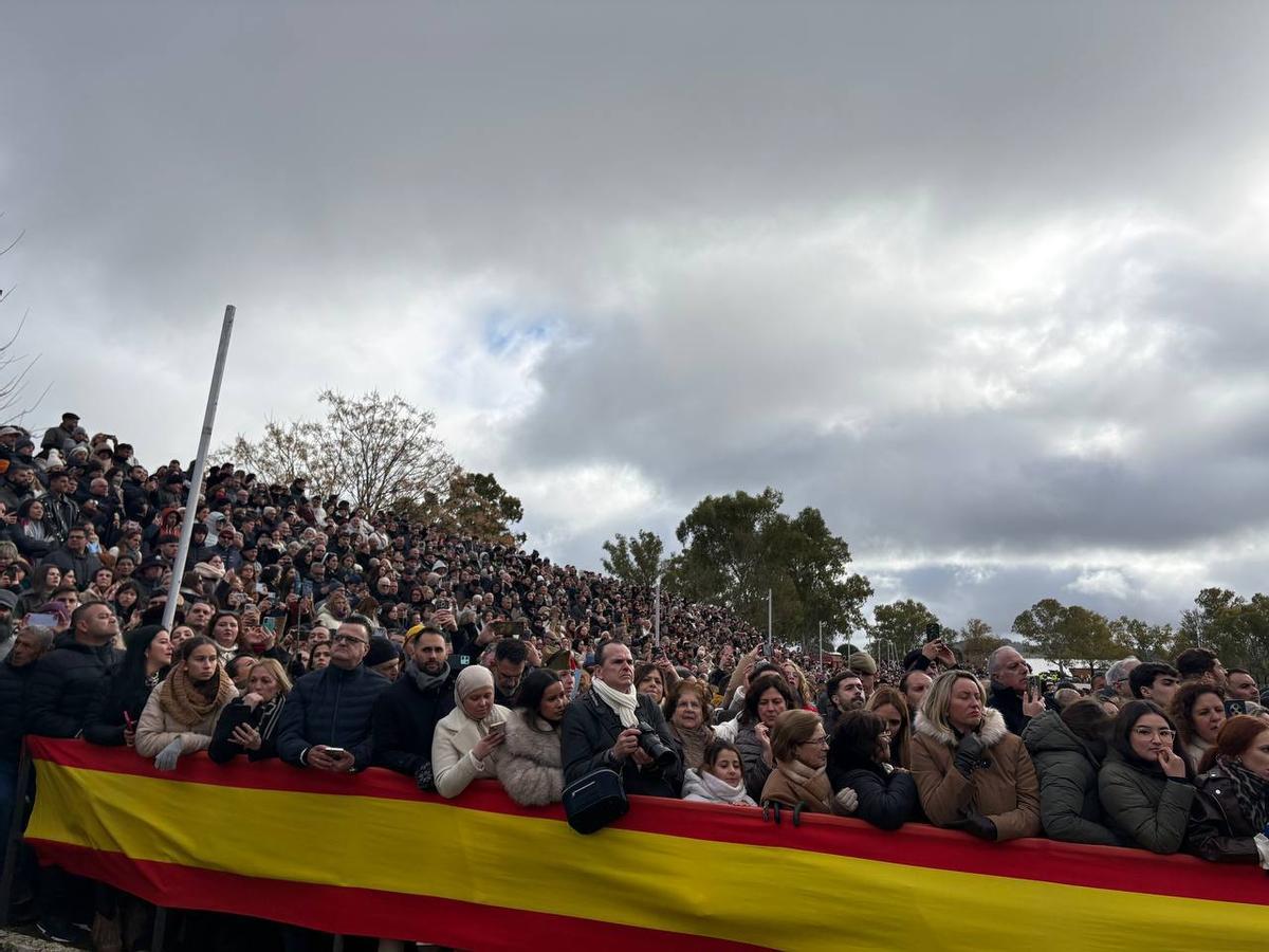 Fotogalería | Así ha sido la jura de bandera en el Cefot de Cáceres presidida por Felipe VI