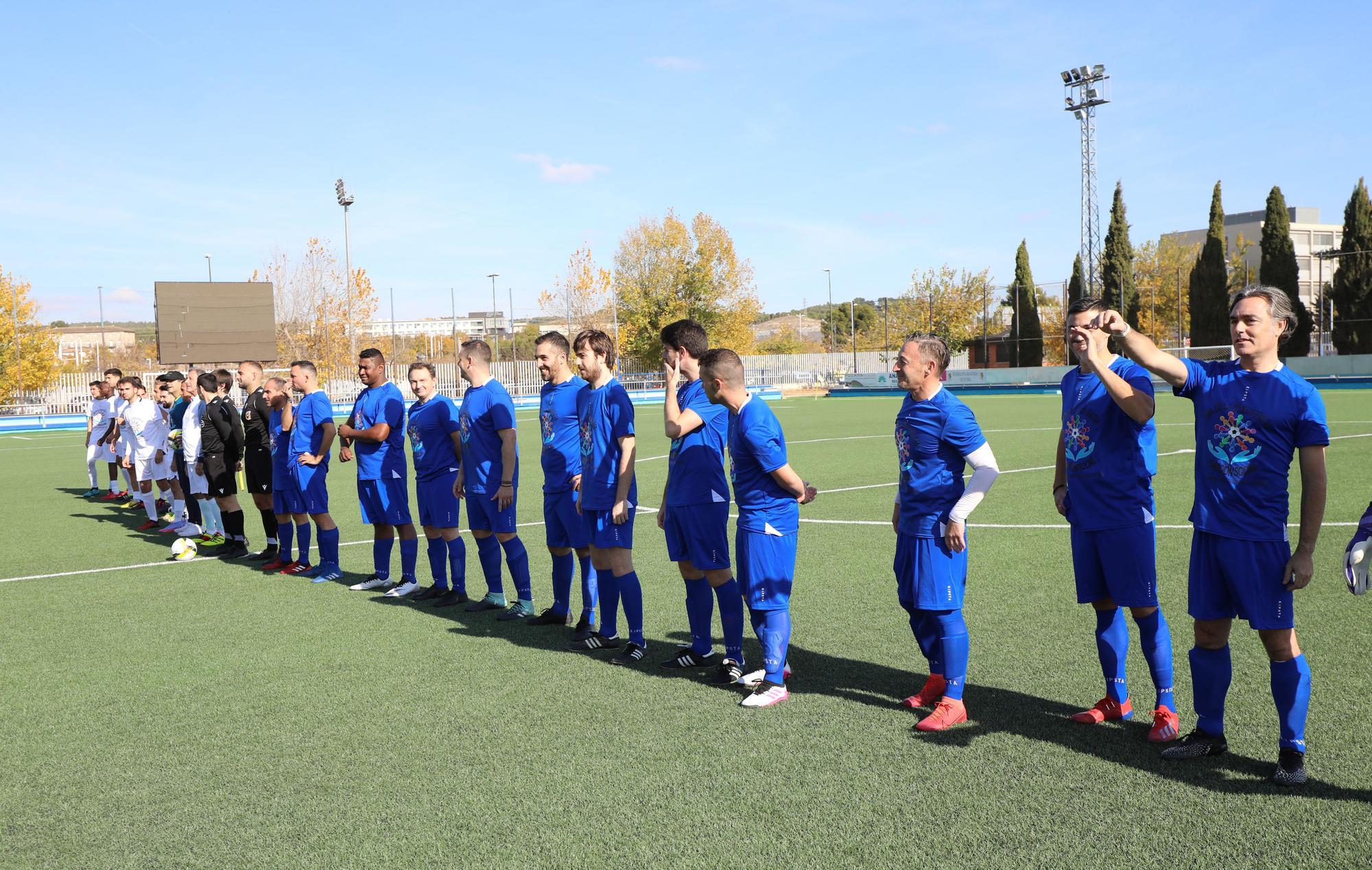 FOTOGALERÍA | Partido famosos contra ciudad de Zaragoza por el día de la Convivencia y la Acción Social