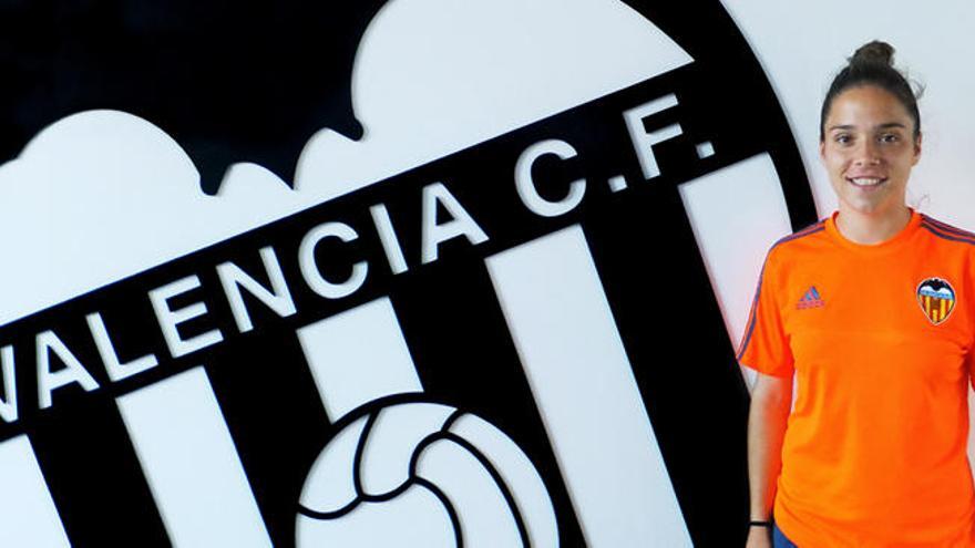 La centrocampista Leles, de 19 años, llega procedente del Fundación Albacete.