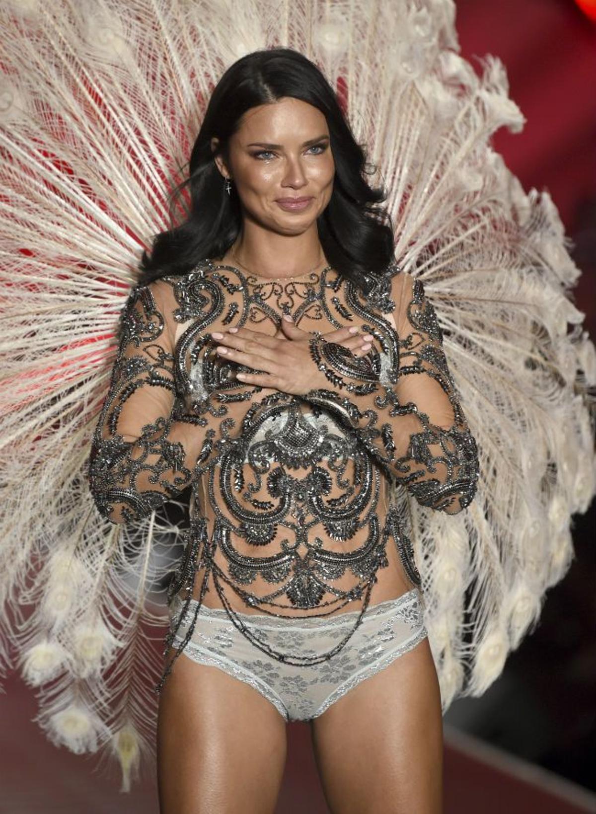 La despedida de Adriana Lima en Victoria's Secret Fashion Show 2018