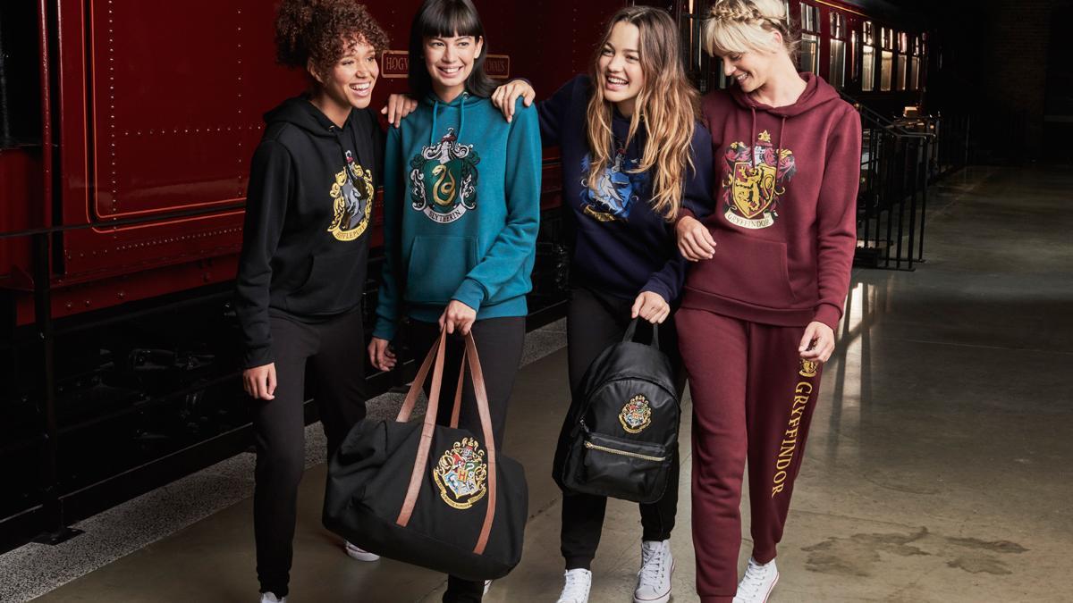 La colección de Harry Potter de Primark:  sudaderas, pantalones y mochilas