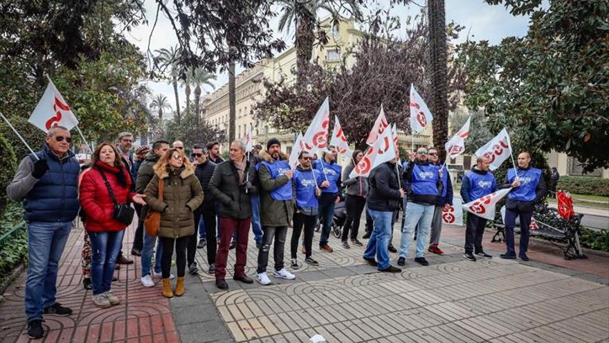 30 vigilantes privados de la prisión reclaman recuperar sus funciones