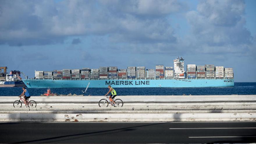 Un problema informático de Maersk favorece el tráfico de La Luz
