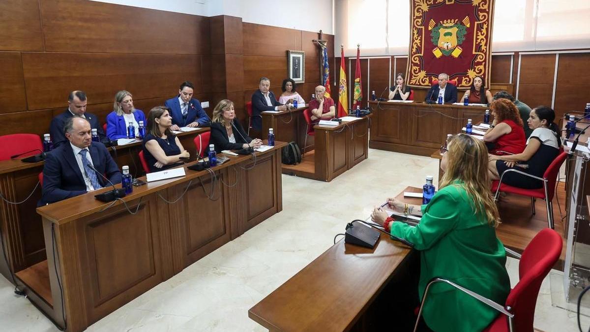 El alcalde de Callosa de Segura deja fuera de la junta de gobierno a los dos ediles que avalaron la moción de censura