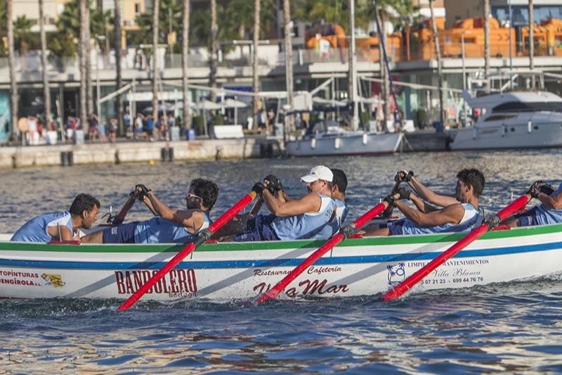 Regata de Jábegas en el Muelle Uno