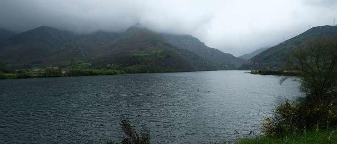 Embalse de Rioseco.