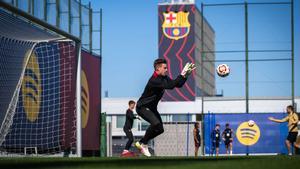 Ter Stegen. en el entrenamiento de recuperación de este lunes.