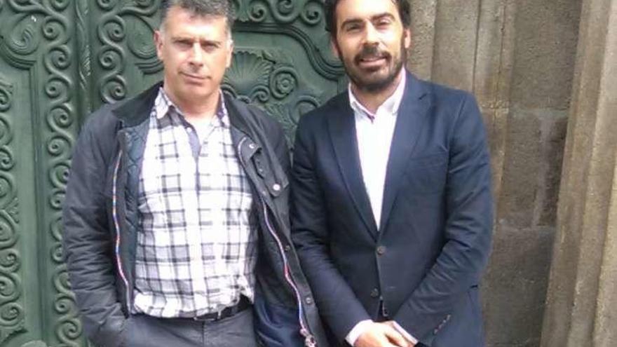Alfredo Bea y Juan Anta, ayer en la Diputación. // FdV