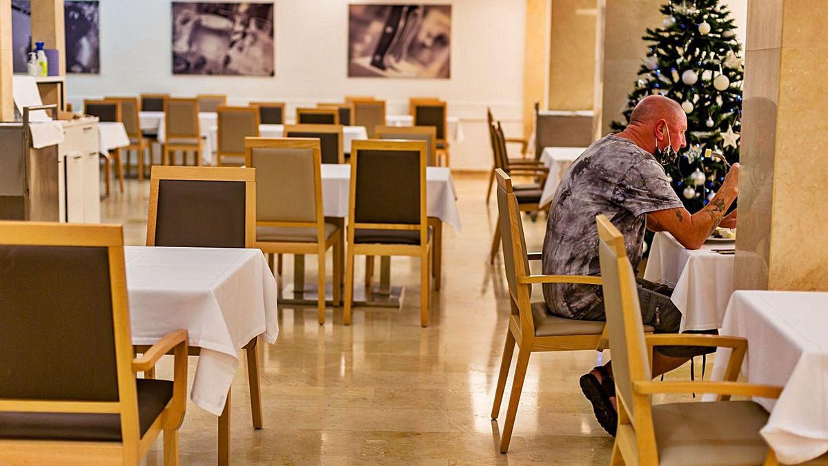 An image of the interior of one of the few hotels in Benidorm that are open An image of the interior of one of the few hotels in Benidorm that are open