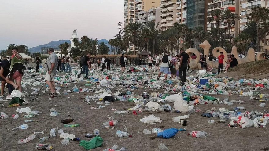 Andalimpia pide a De la Torre que sancione o expulse a quien ensucie en la Noche San Juan