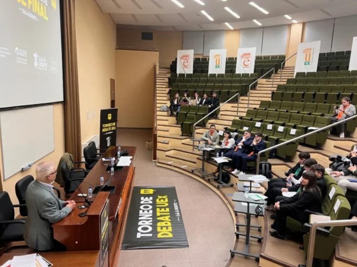 XX Torneo del Aula de Debate de la Universidad de Extremadura