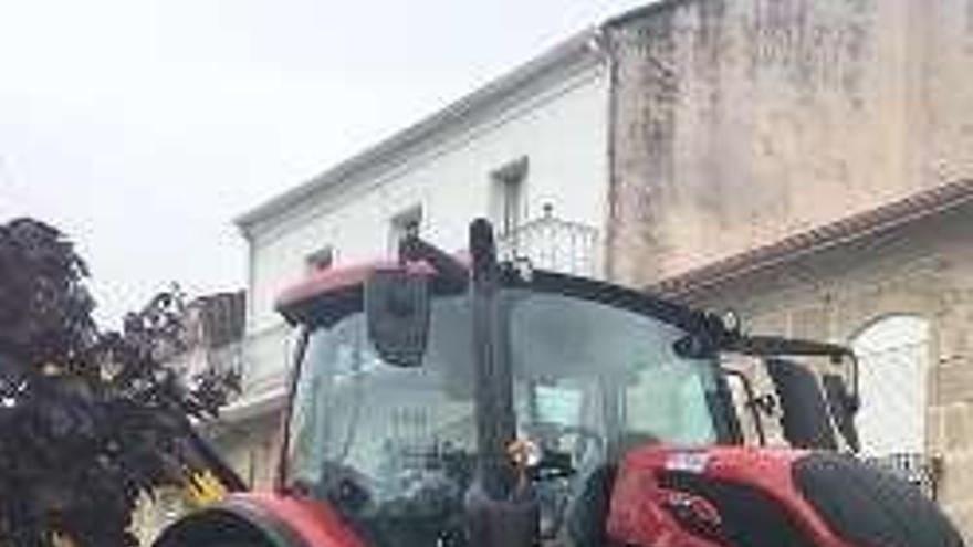 El nuevo tractor de Arbo. // FdV