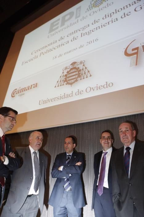 Entrega de los diplomas de la Escuela Politécnica de Gijón
