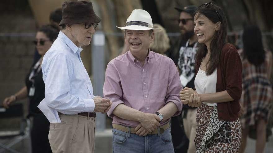 Woody Allen, Wally Shawn y Elena Anaya, durante el rodaje. // Faro