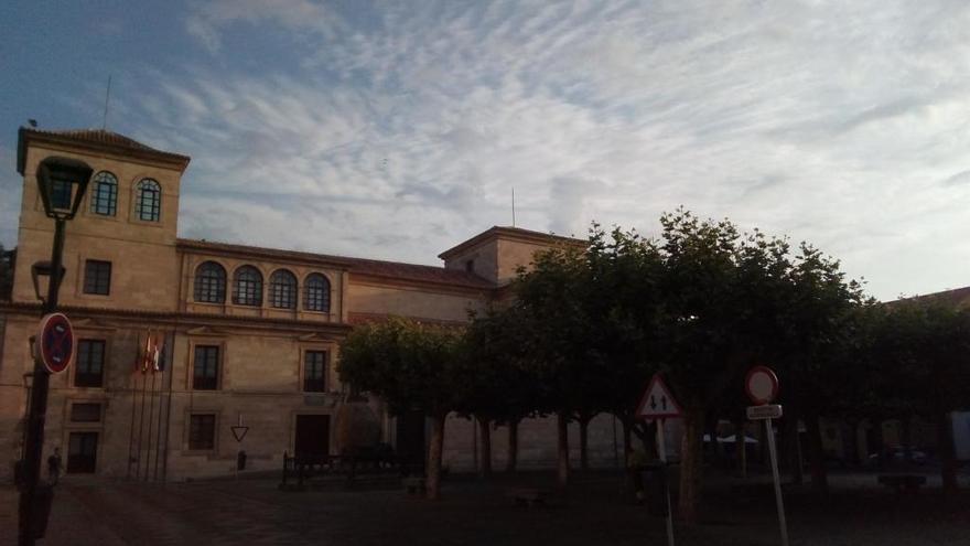 Plaza de Viriato, a primera hora de la mañana.