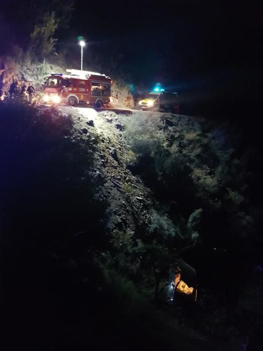 Rescatan a un accidentado en la carretera de Olías