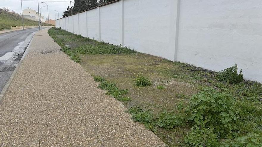 El entorno del cementerio de Antequera tendrá más aparcamientos