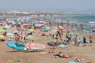 Llenazo en las playas de València