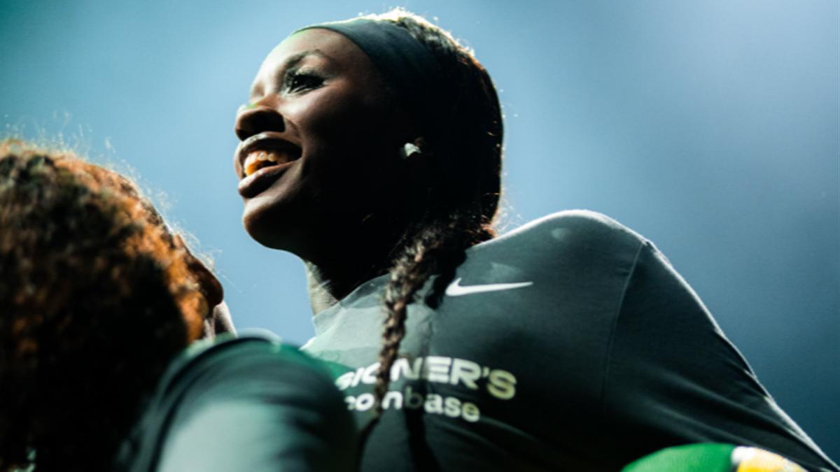 Awa Fam se sale con las Seattle Storm