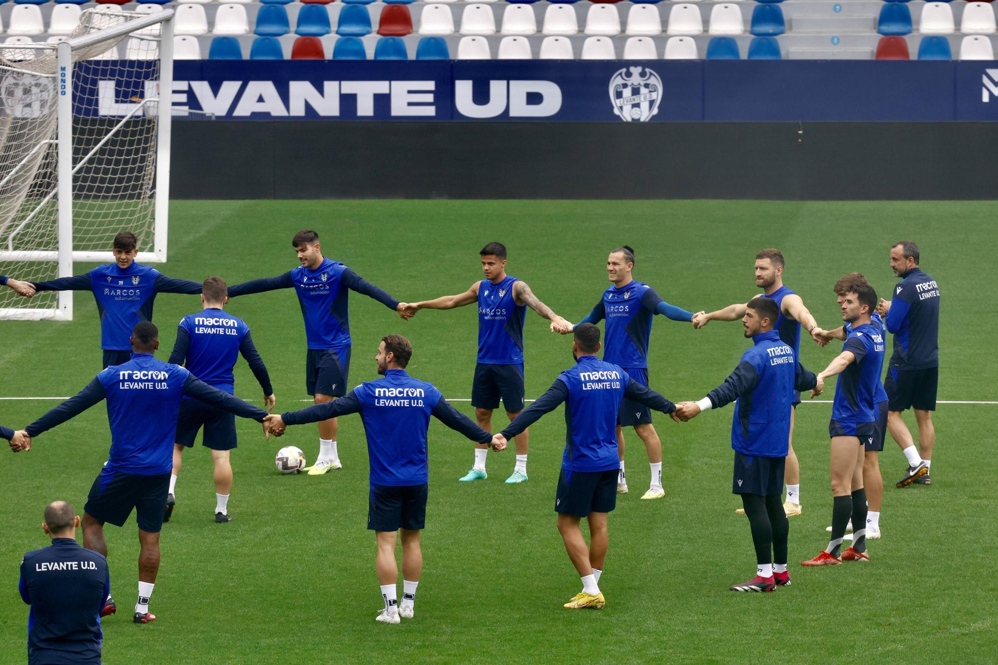 Asi ha sido el último entreno del Levante antes del Oviedo