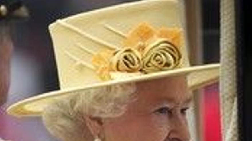 La reina Isabel II producirá su propio vino, llamado Windsor