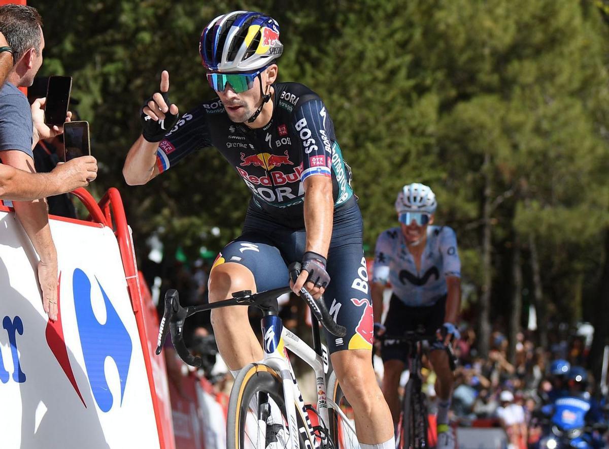 Roglic va fort i Enric Mas el segueix en l’ofensiva de la Vuelta