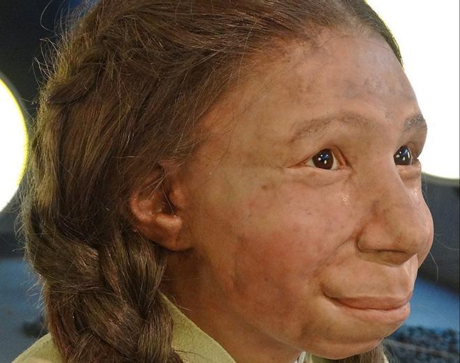 Reconstrucción de una niña neandertal en el Museo del Neandertal, en Alemania.