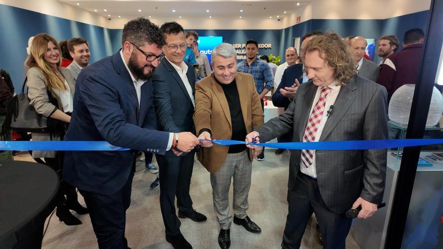 fibwi conquista a más de 1.000 asistentes en la inauguración de su nueva tienda en Alcampo