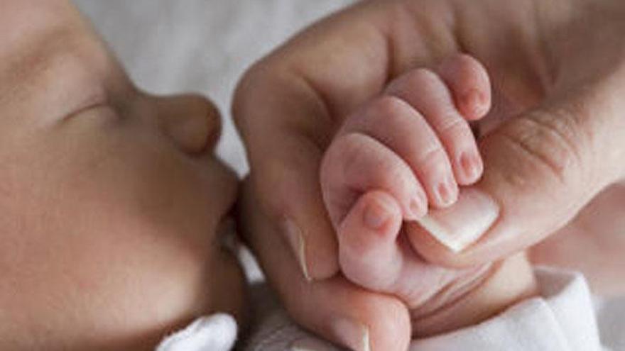 La ampliación del permiso de paternidad beneficiará a unos 8.000 canarios al año