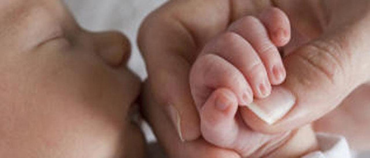 La ampliación del permiso de paternidad beneficiará a unos 8.000 canarios al año