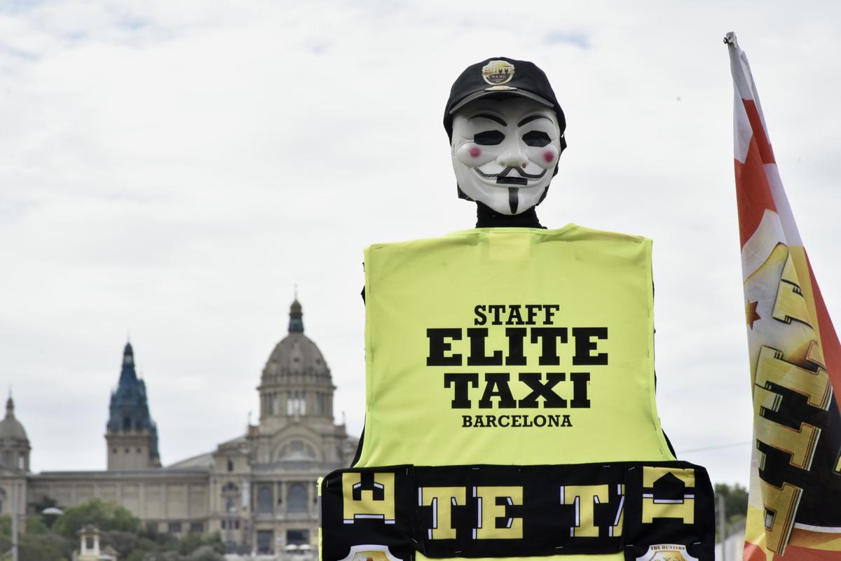 «Operació Candau»: Élite Taxi amenaça de bloquejar tots els accessos a Barcelona per la multa de Competència