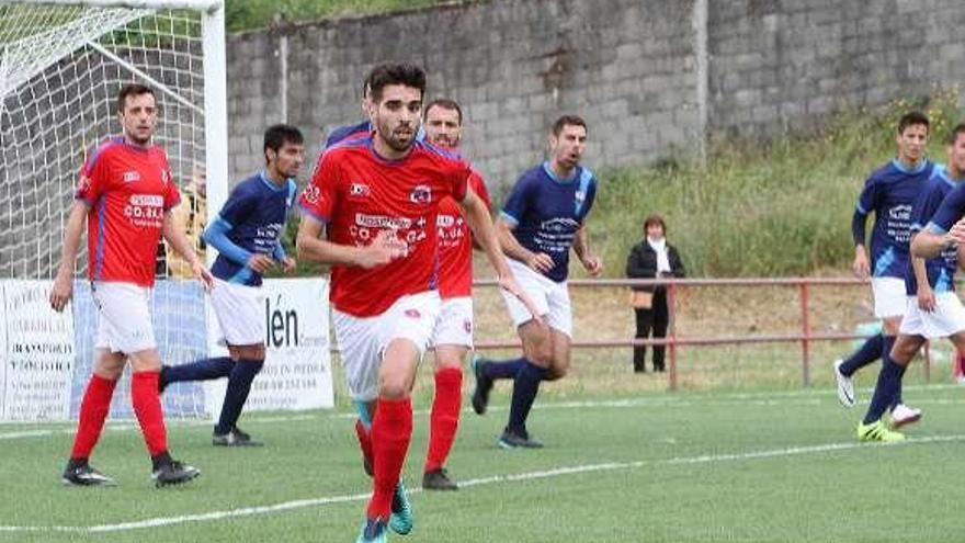 Germán Pérez, centrocampista de la UD Ourense. // Iñaki Osorio