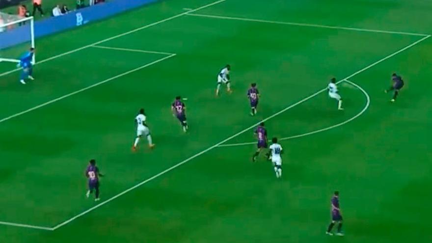 Ya van dos tantos en dos partidos... ¡Qué golazo de Raphinha!