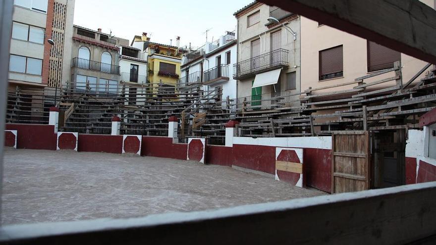 Desescalada en Castellón: Consensúan un plan sobre plazas portátiles para salvar los &#039;bous al carrer&#039;