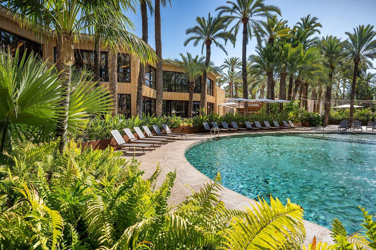 El hotel Huerto del Cura de Elche ha reforzado su oferta gastronómica.