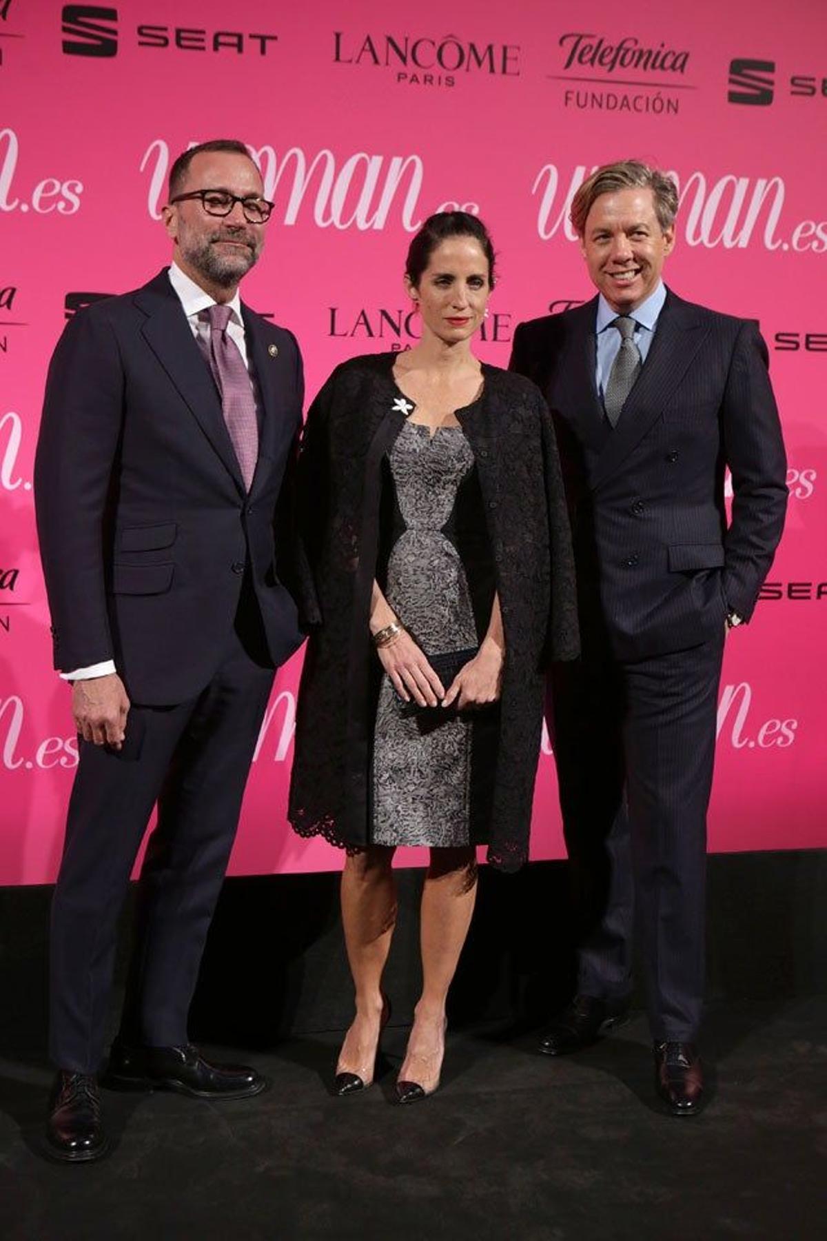Adriana Carolina Herrera junto a James Costos y Michael Smith, en la primera edición de los premios WOMAN