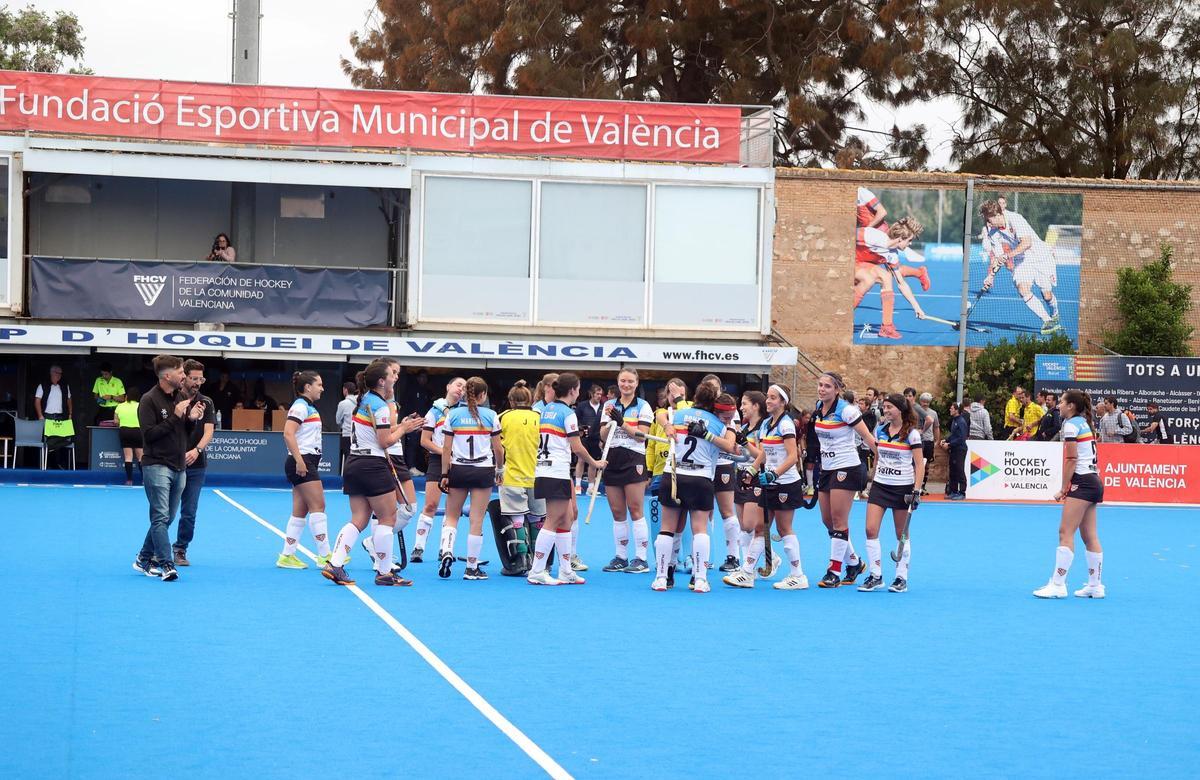 El Valencia CH celebra la clasificación a la Final Four.