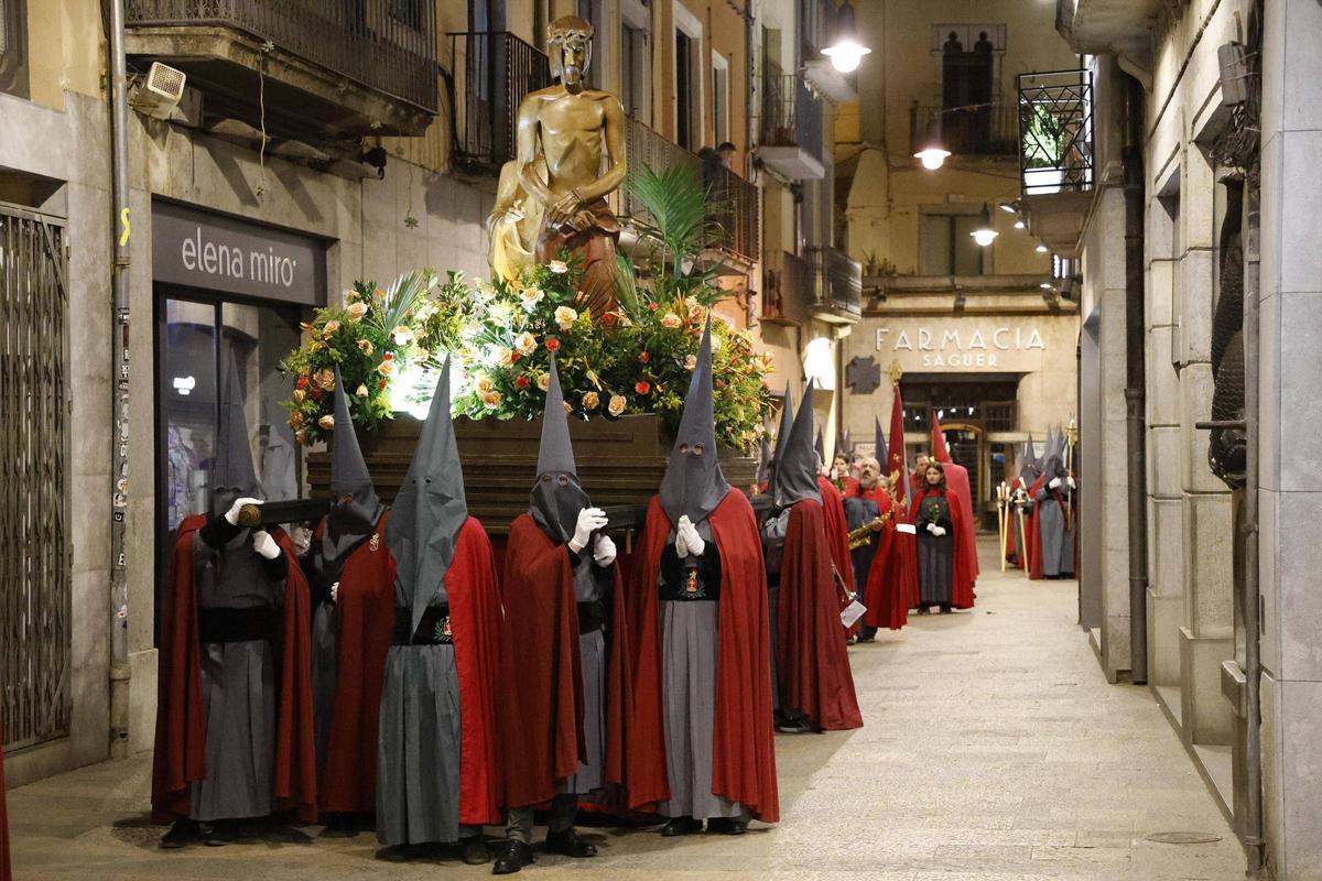 Les imatges de la processó del Sant Enterrament de Girona