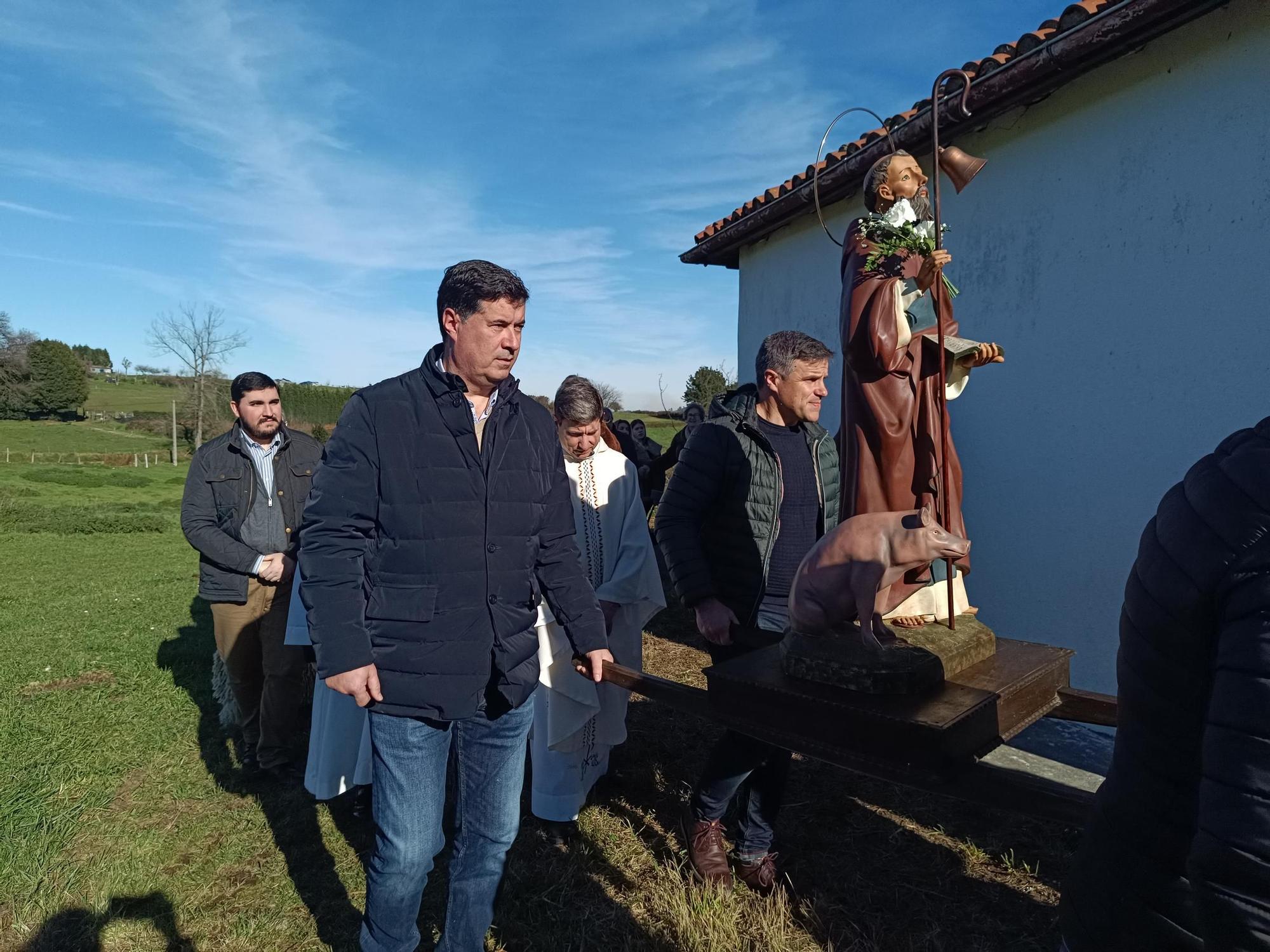 Robledo homenaje a José Manuel Vega Casas en las fiestas de Sant' Antón